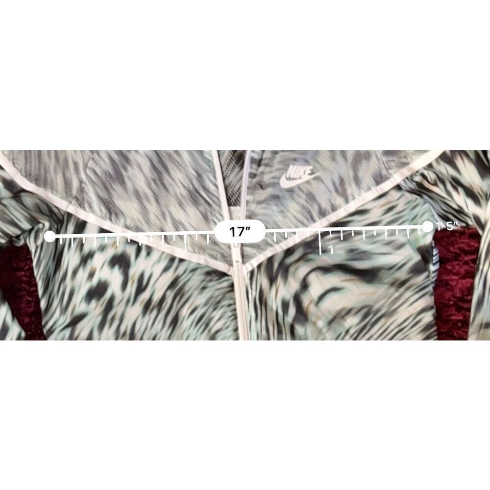 Women’s NIKE Zip Windbreaker Jacket SMALL - Picture 7 of 8